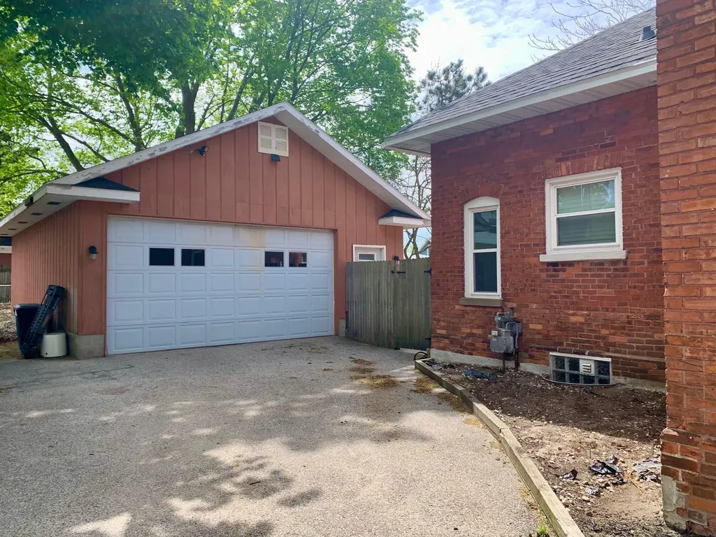 406 N Rowe Street Ludington City MI 49431