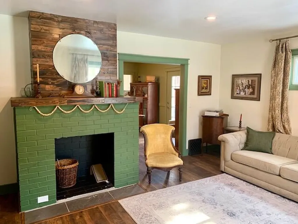 406 N Rowe Street Ludington City MI 49431