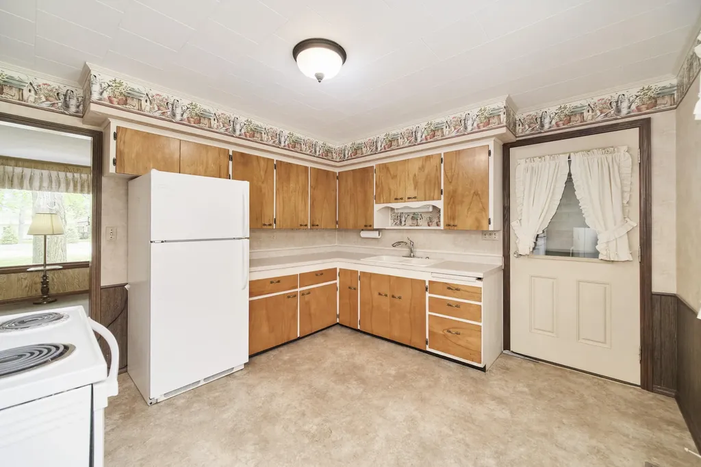 16263 Cadillac Highway Springdale Township MI 49683