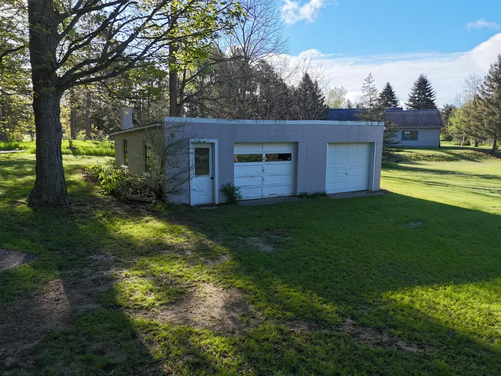 16263 Cadillac Highway Springdale Township MI 49683