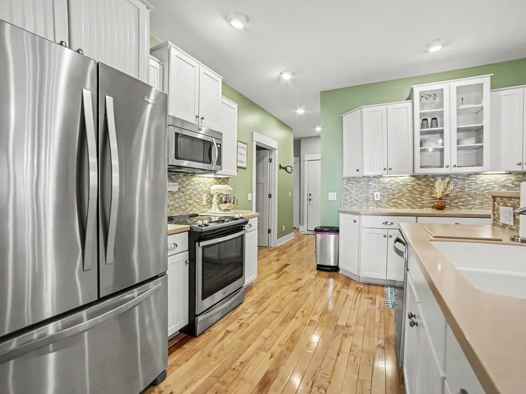 24 Kenneth Street Pentwater Village MI 49449