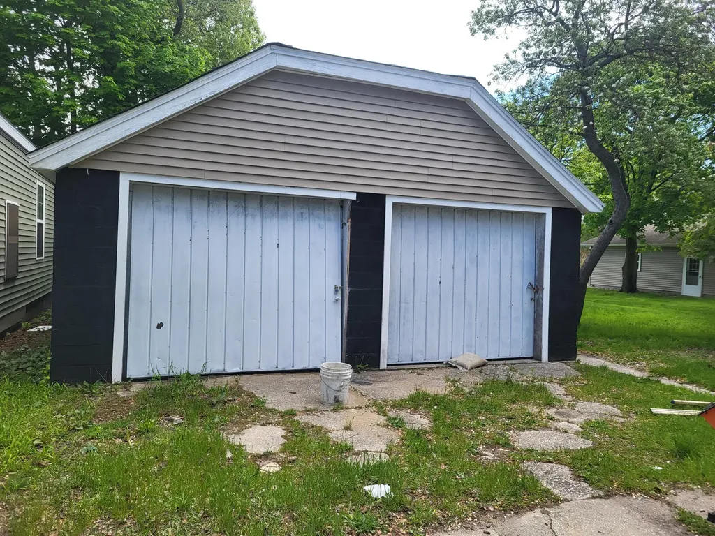 805 High Street Manistee City MI 49660