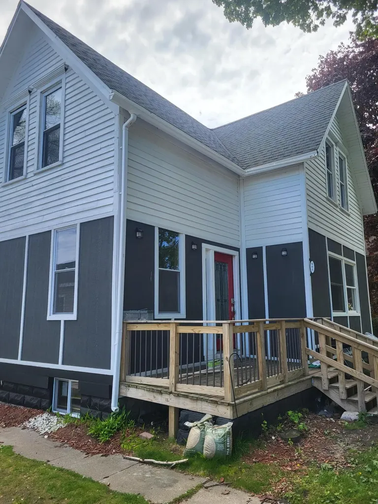 805 High Street Manistee City MI 49660