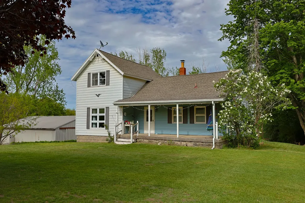 1504 N Oceana Drive Hart Township MI 49420