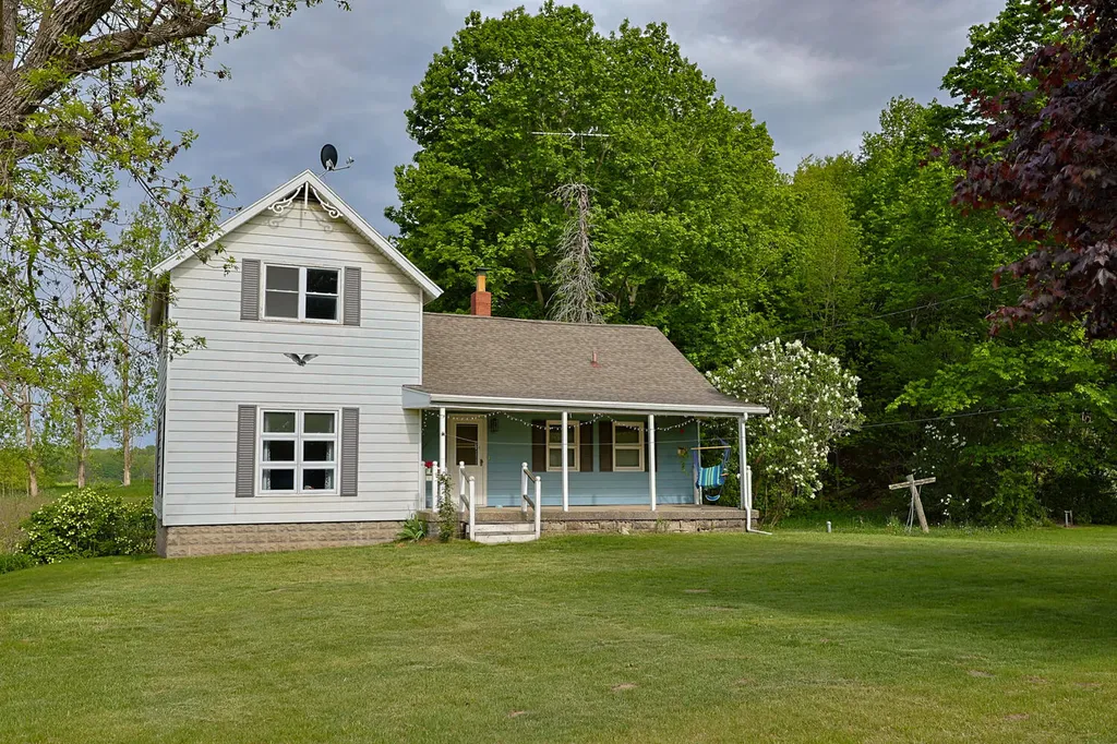 1504 N Oceana Drive Hart Township MI 49420