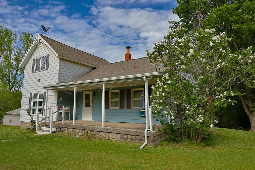 1504 N Oceana Drive Hart Township MI 49420