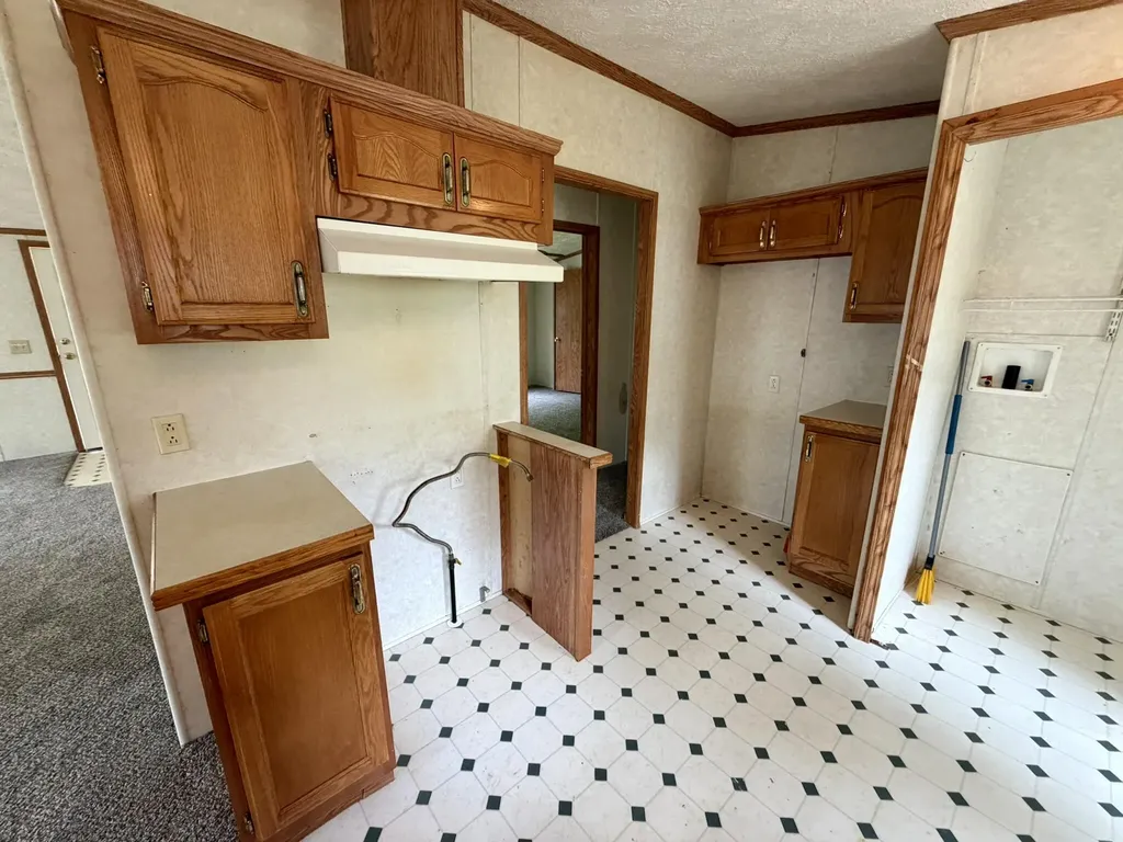 8239 W Hemlock Avenue Lake Township MI 49304