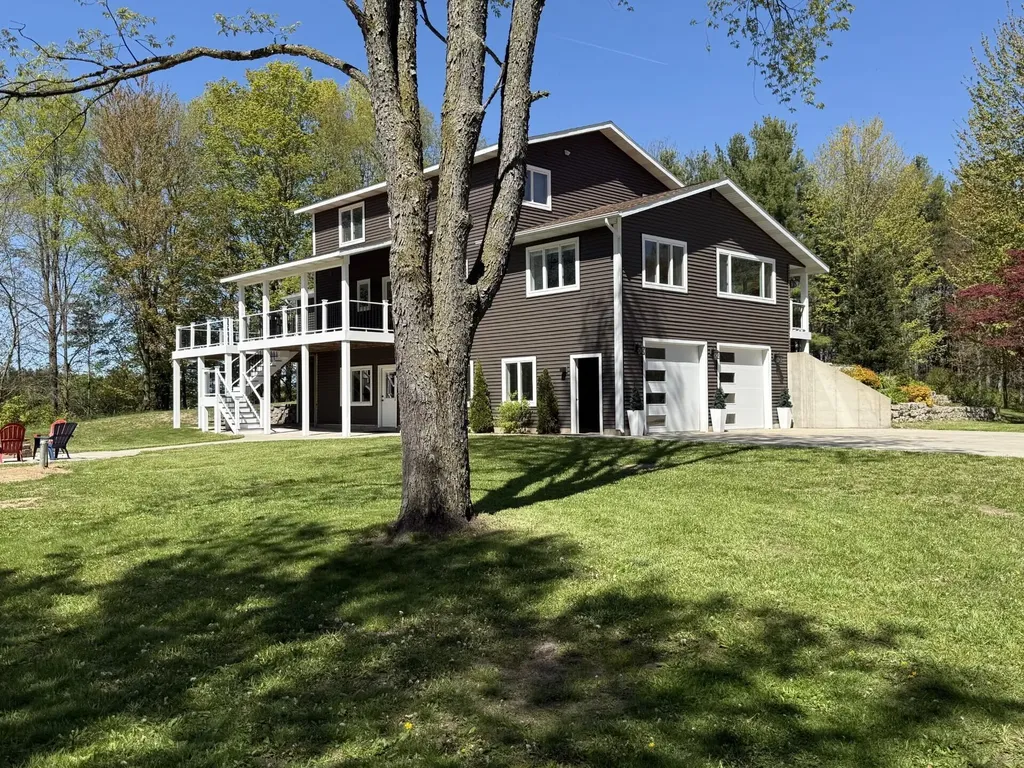 2611 S Scottville Road Riverton Township MI 49454