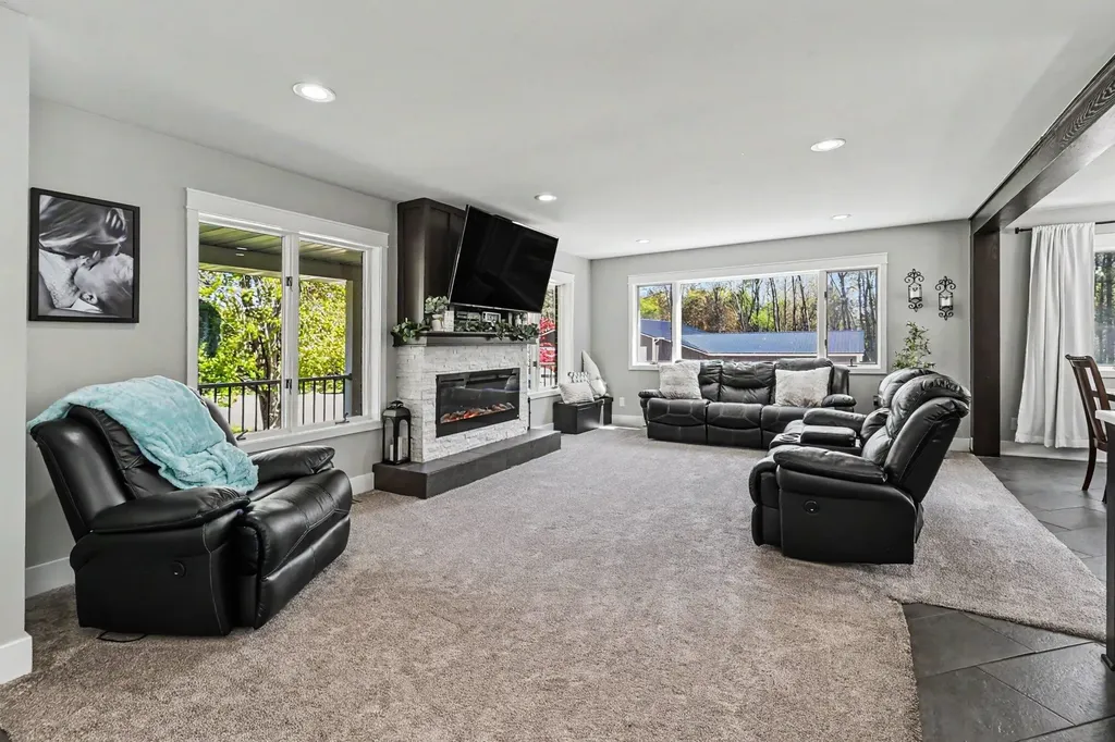 2611 S Scottville Road Riverton Township MI 49454