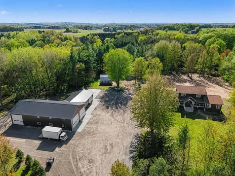 2611 S Scottville Road Riverton Township MI 49454