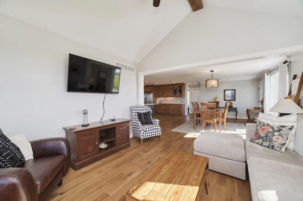 3605 Pinot Point Manistee Township MI 49660