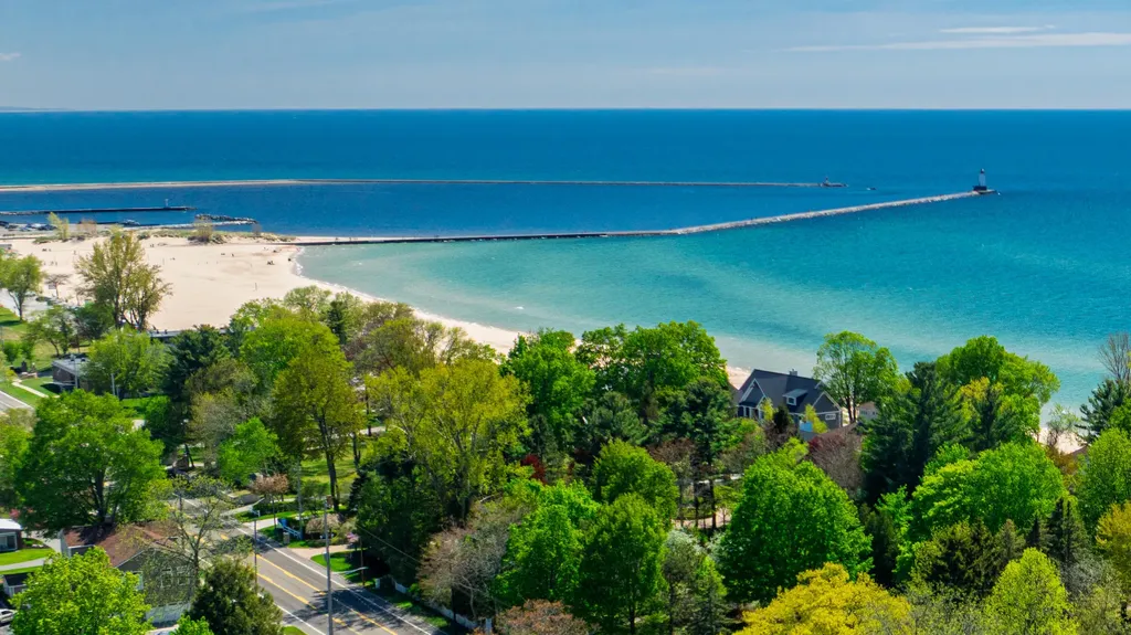 802 W Lowell Street Ludington City MI 49431