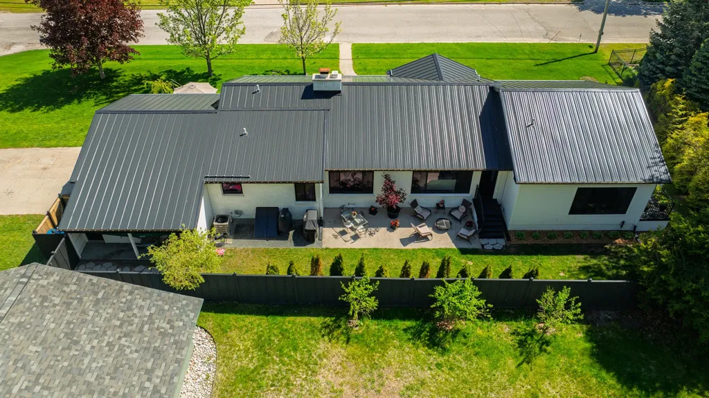 802 W Lowell Street Ludington City MI 49431