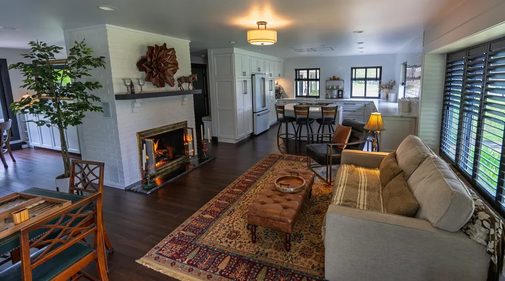 802 W Lowell Street Ludington City MI 49431
