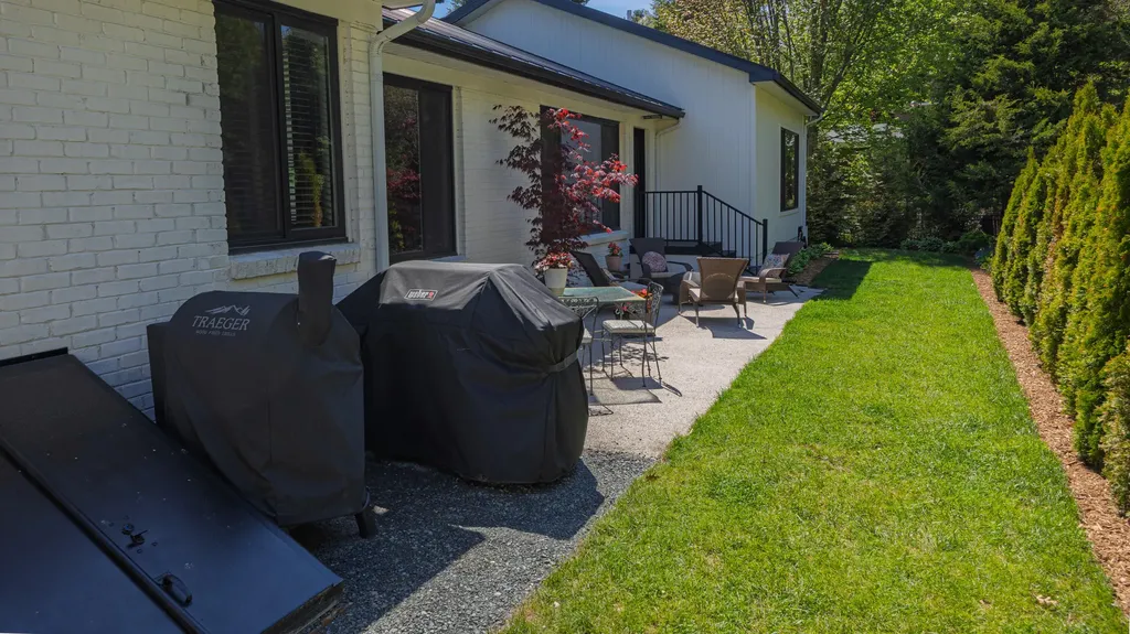 802 W Lowell Street Ludington City MI 49431
