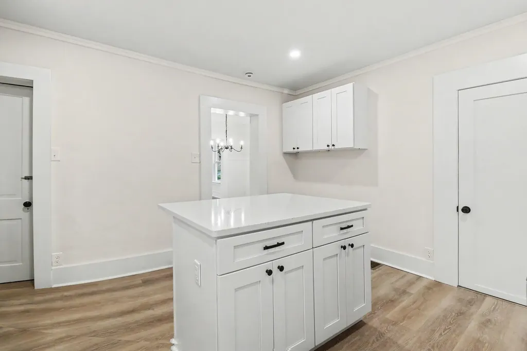 319 N Rowe Street Ludington City MI 49431