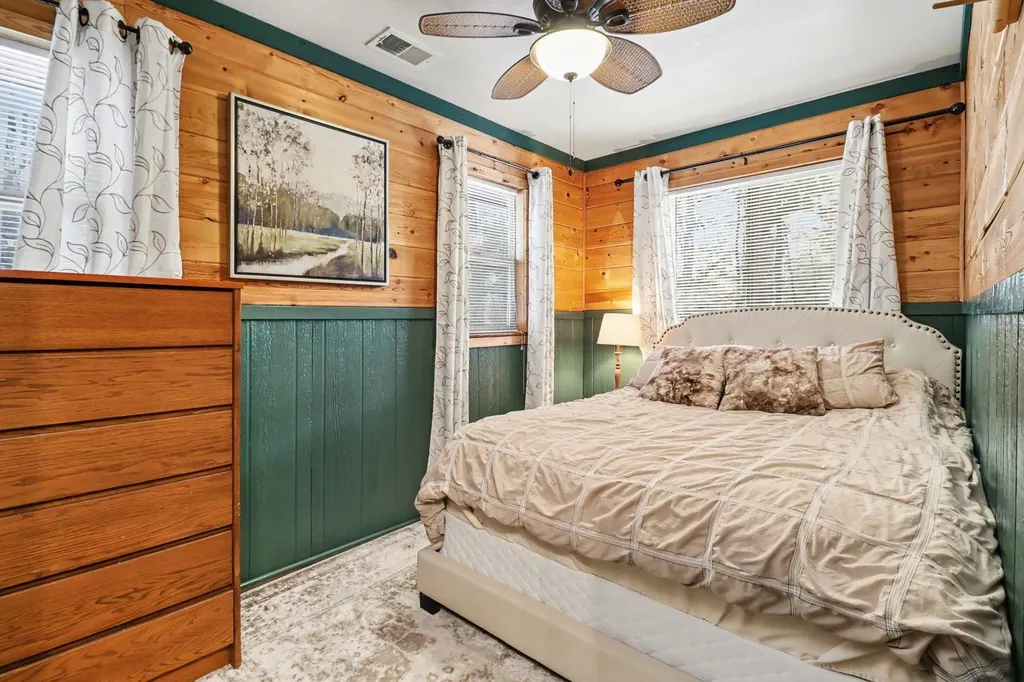 5526 W Longbridge Road Pentwater Township MI 49449