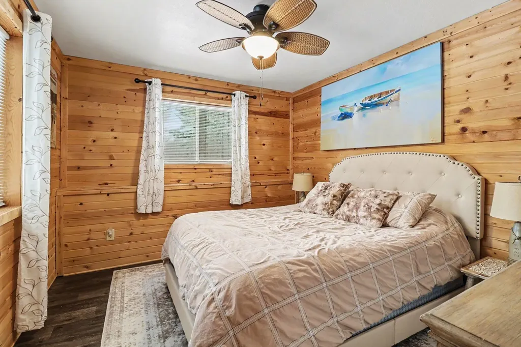 5526 W Longbridge Road Pentwater Township MI 49449