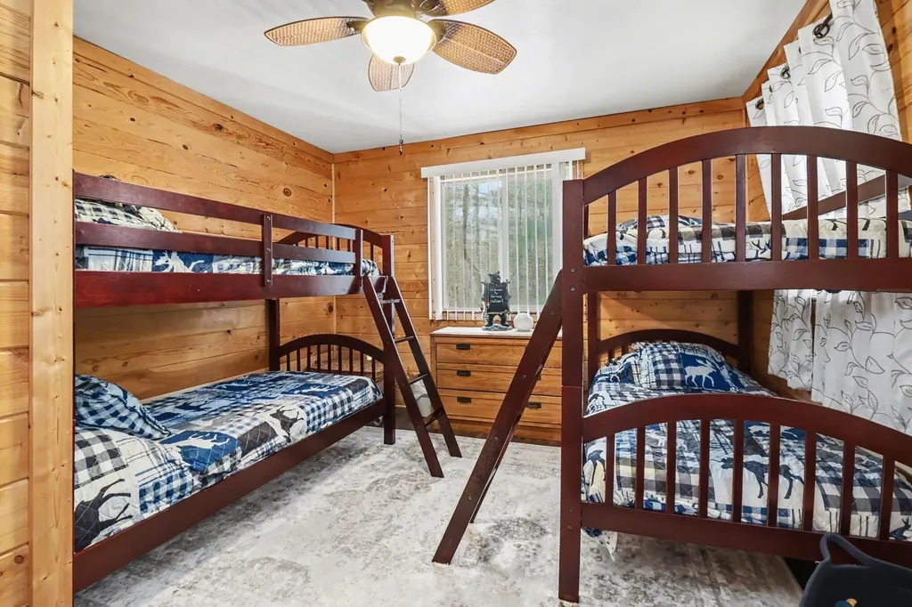 5526 W Longbridge Road Pentwater Township MI 49449