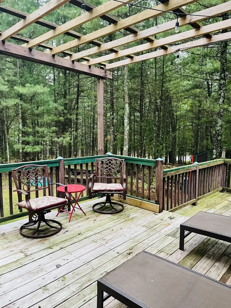5526 W Longbridge Road Pentwater Township MI 49449