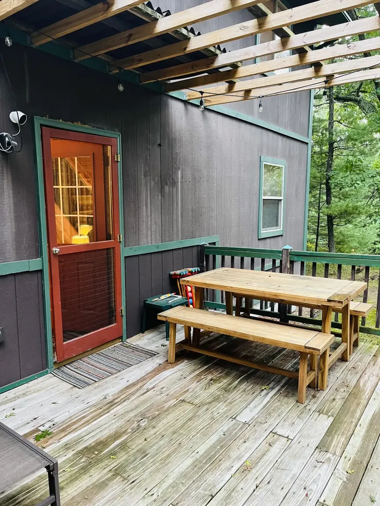 5526 W Longbridge Road Pentwater Township MI 49449