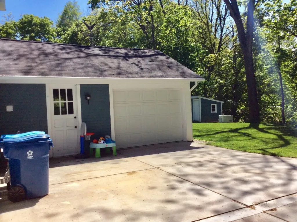 414 Cedar Street Manistee City MI 49660