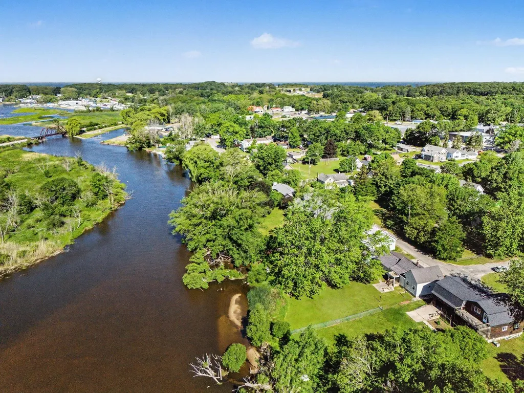 409 Jerumbo Street Manistee Township MI 49660