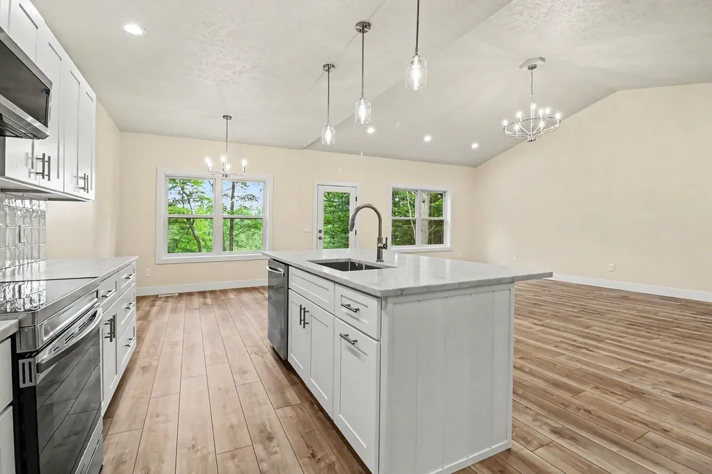 4410 N Pine Avenue Golden Township MI 49436