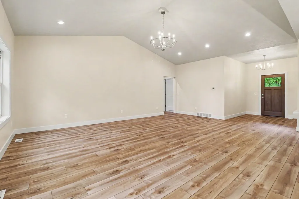4410 N Pine Avenue Golden Township MI 49436