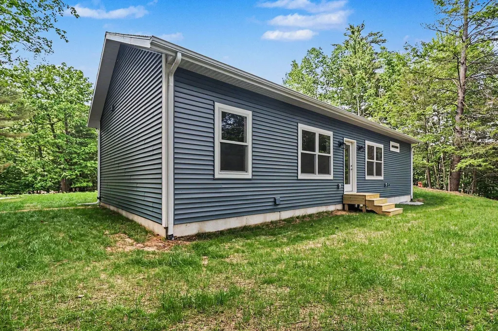 4410 N Pine Avenue Golden Township MI 49436