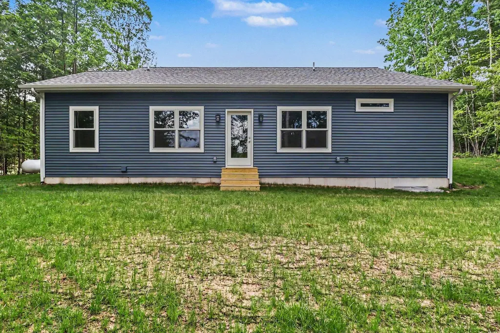4410 N Pine Avenue Golden Township MI 49436