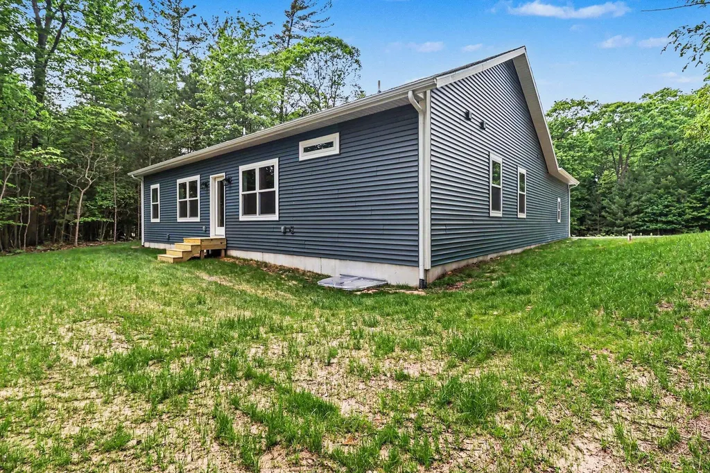 4410 N Pine Avenue Golden Township MI 49436