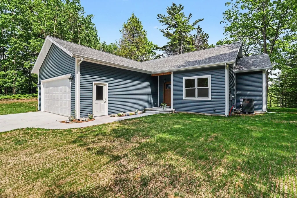 4410 N Pine Avenue Golden Township MI 49436