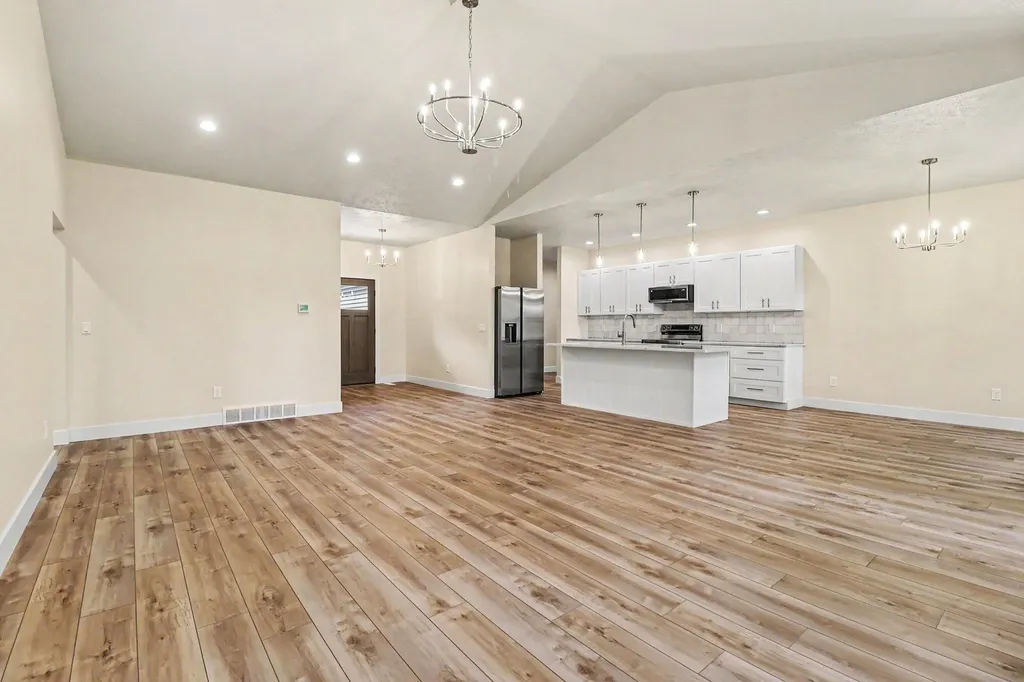 4410 N Pine Avenue Golden Township MI 49436