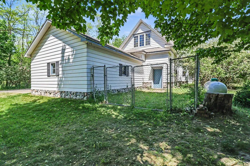 4539 S Lakeshore Drive Summit Township MI 49431