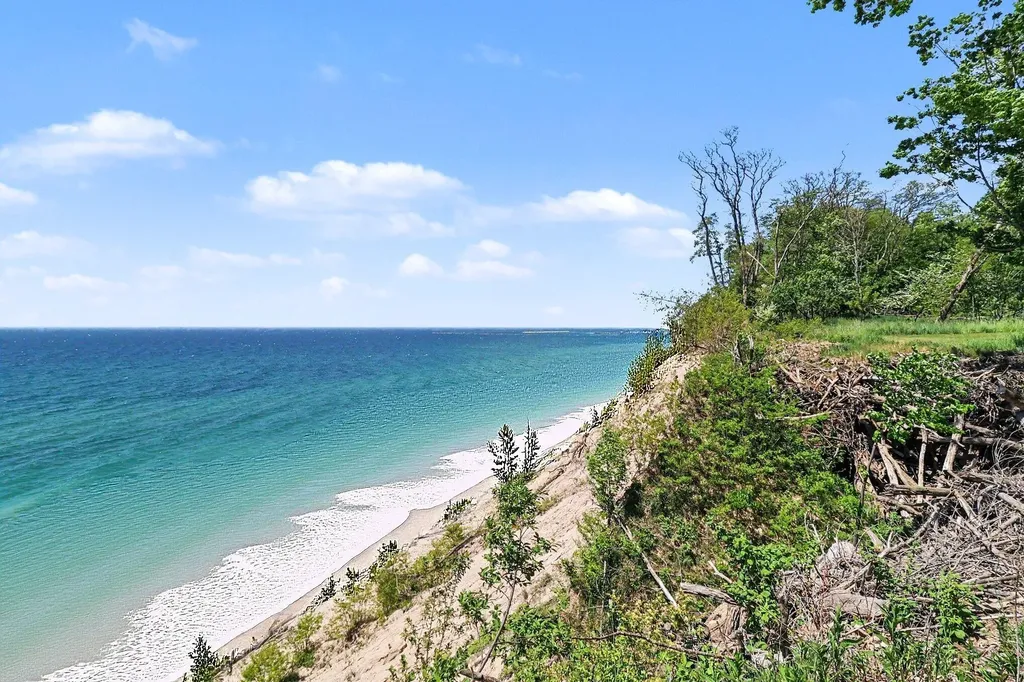 4539 S Lakeshore Drive Summit Township MI 49431
