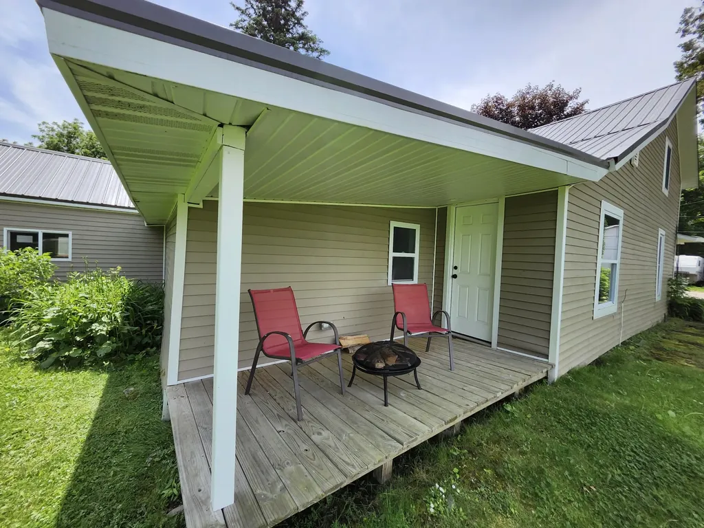 205 S Columbia Avenue Scottville City MI 49454