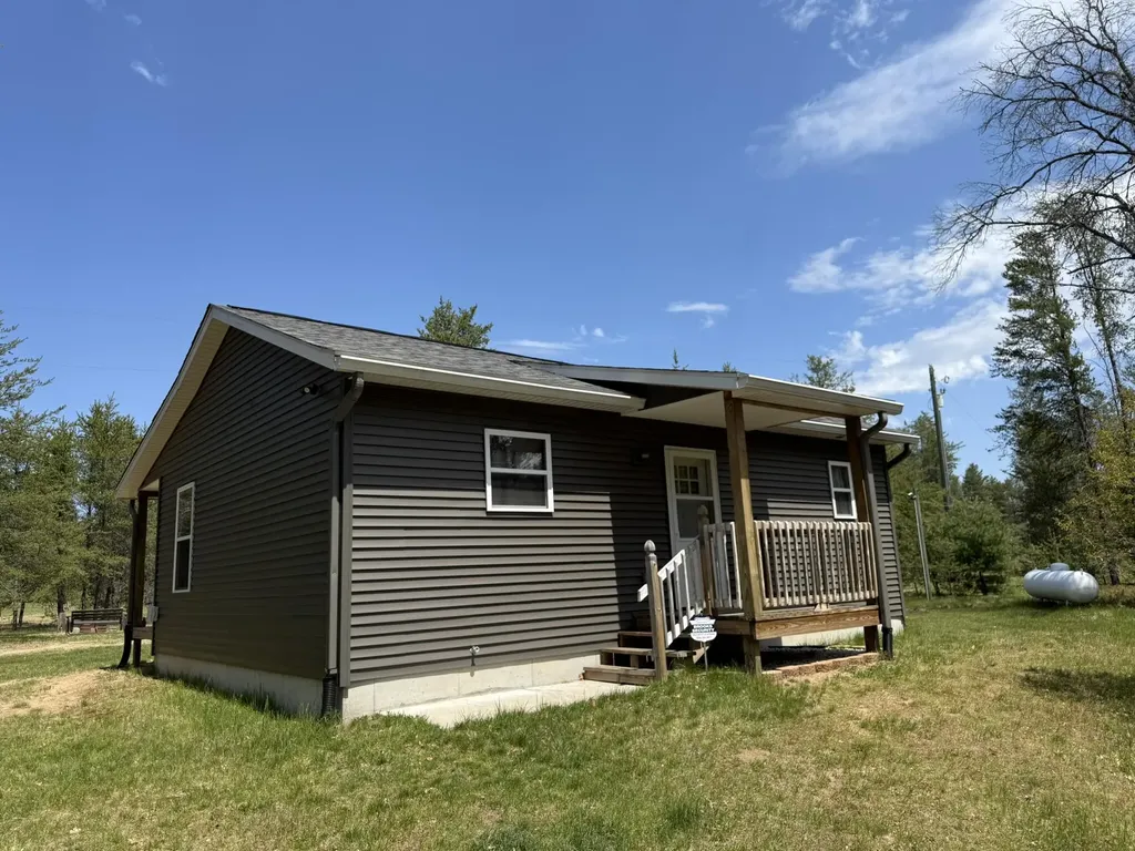 5240 W 4 Mile Road Peacock Township MI 49644