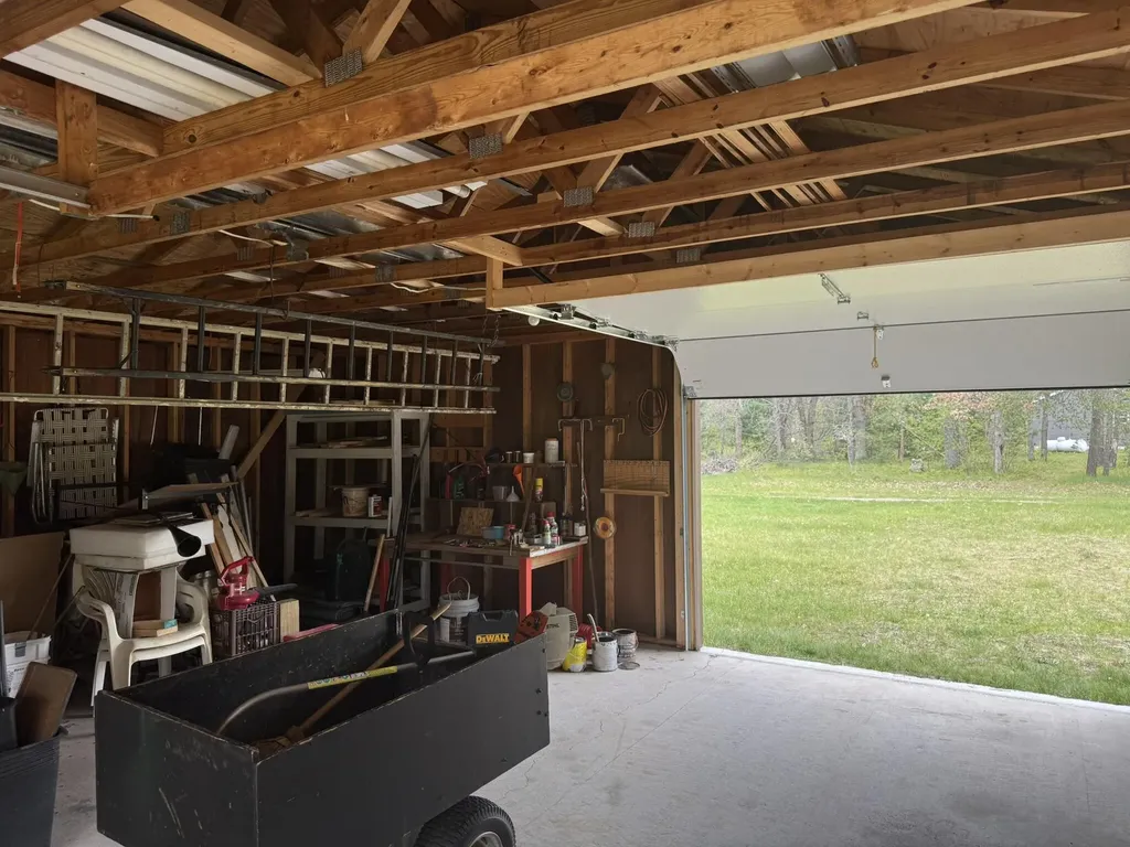 5240 W 4 Mile Road Peacock Township MI 49644