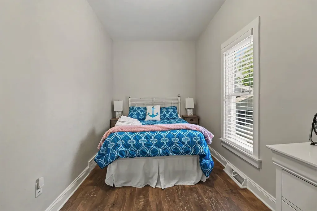 382 E 3rd Street Pentwater Village MI 49449