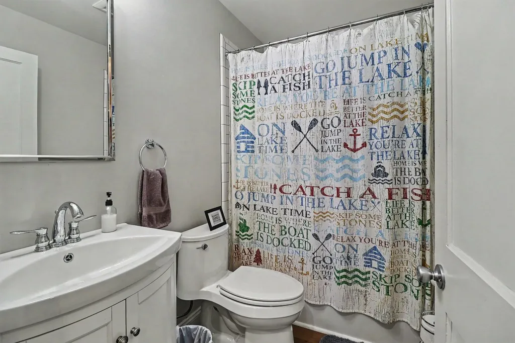 382 E 3rd Street Pentwater Village MI 49449