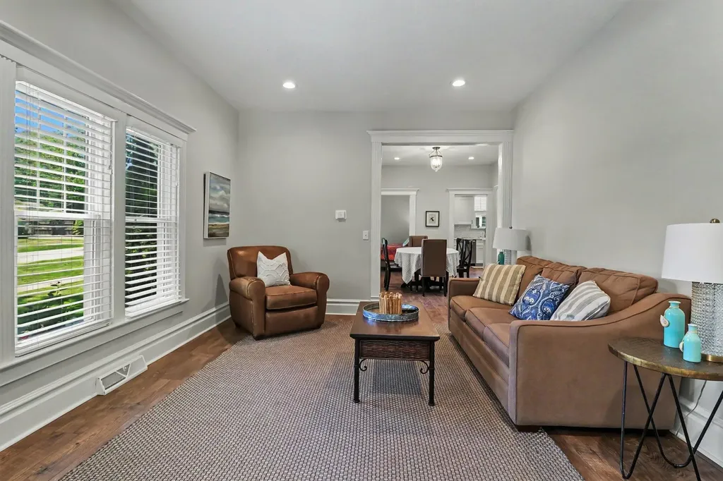382 E 3rd Street Pentwater Village MI 49449