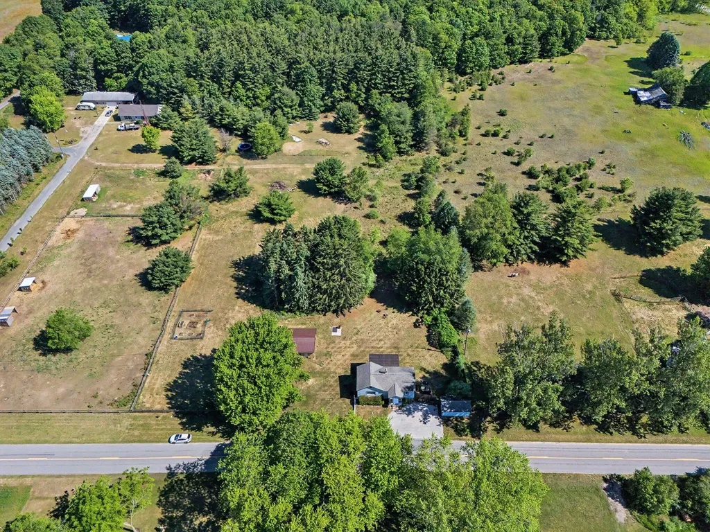 6520 W Johnson Road Benona Township MI 49455