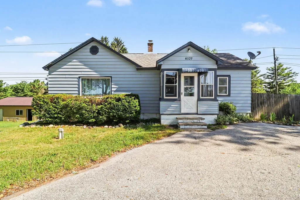 6520 W Johnson Road Benona Township MI 49455