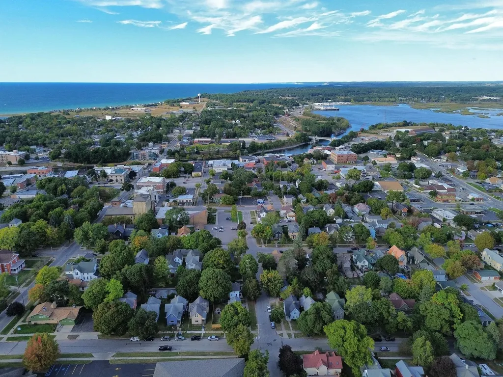 377 4th Street Manistee City MI 49660