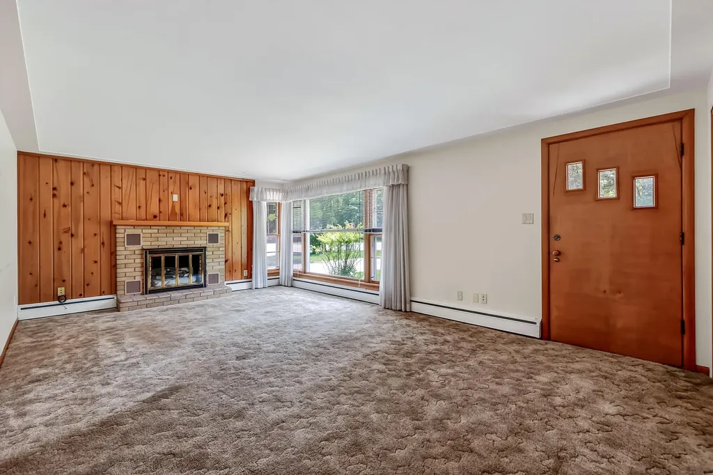 4214 W White Lake Drive Whitehall City MI 49461