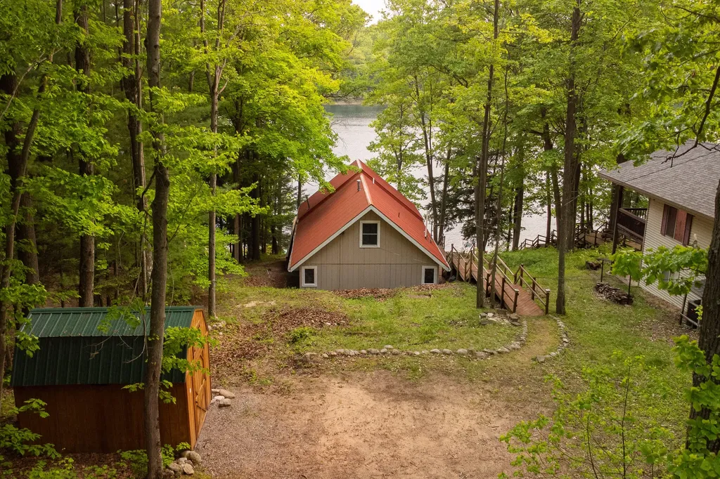 6387 N Larson Road Sheridan Township MI 49410