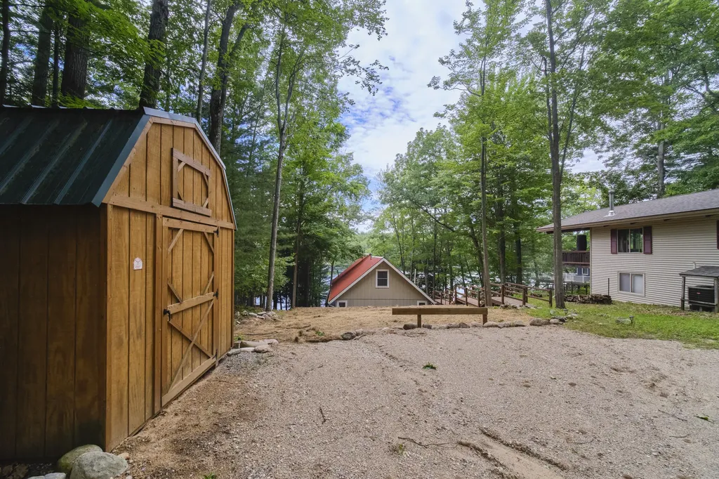 6387 N Larson Road Sheridan Township MI 49410