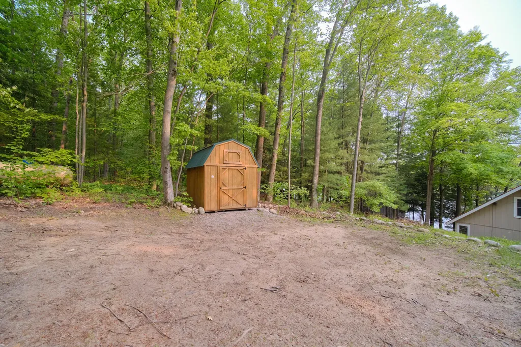 6387 N Larson Road Sheridan Township MI 49410