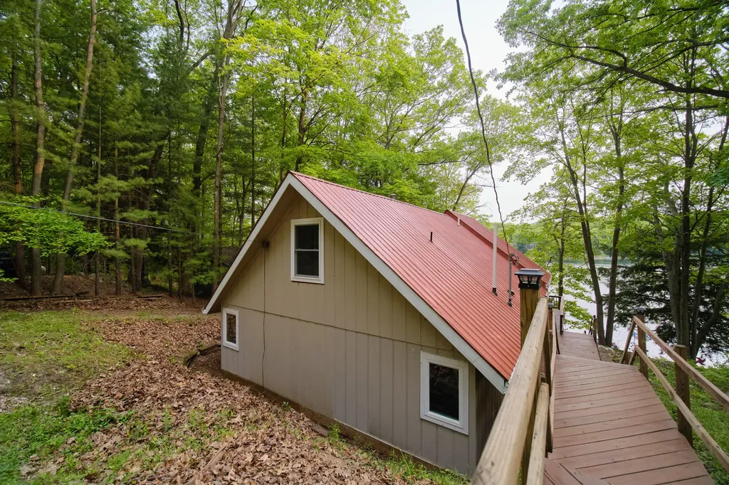 6387 N Larson Road Sheridan Township MI 49410